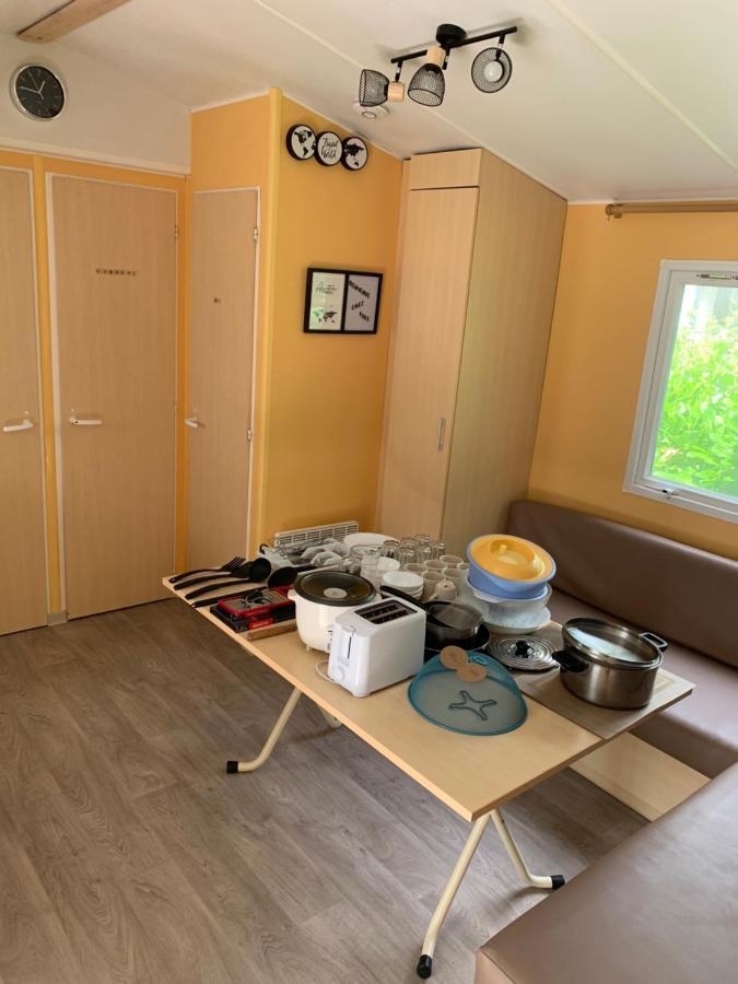Les Mobil Homes D'Oliver Rob Saint-Cheron Luaran gambar